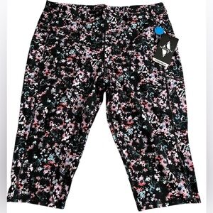NWT Skechers Superbloom High Waist Capri Leggings